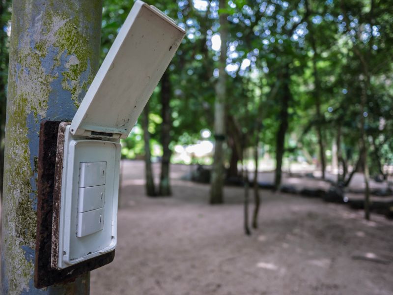 Outdoor Light Repair